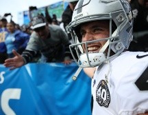 Derek Carr no podrá contar con uno de sus mejores socios ante los Steelers. EFE/Peter Joneleit