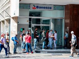 En Latinoamérica, 44% de los bancos consultados podrían dejar de existir si no hacen cambios significativos en sus modelos operativos. EFE/M. Gutiérrez
