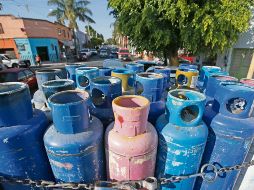 Los usuarios de la Ciudad de México tendrán un incremento de 51 y 27 centavos por litro y kilogramo, respectivamente. EL INFORMADOR/Archivo