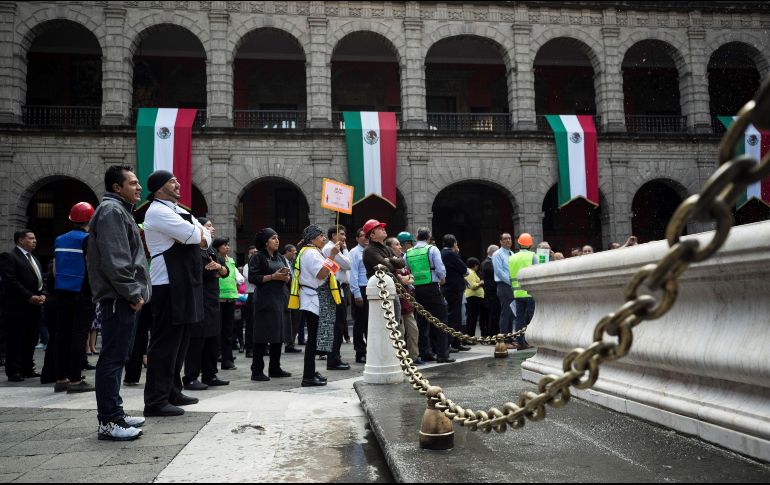 Autoridades han implementado diversos protocolos para que la ciudadanía participe en el simulacro y siga los protocolos dependiendo del lugar donde se encuentre al momento de llevar a cabo esta actividad. EFE / ARCHIVO
