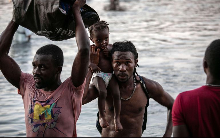 Reubicados. Los migrantes haitianos serán deportados a su país. AFP