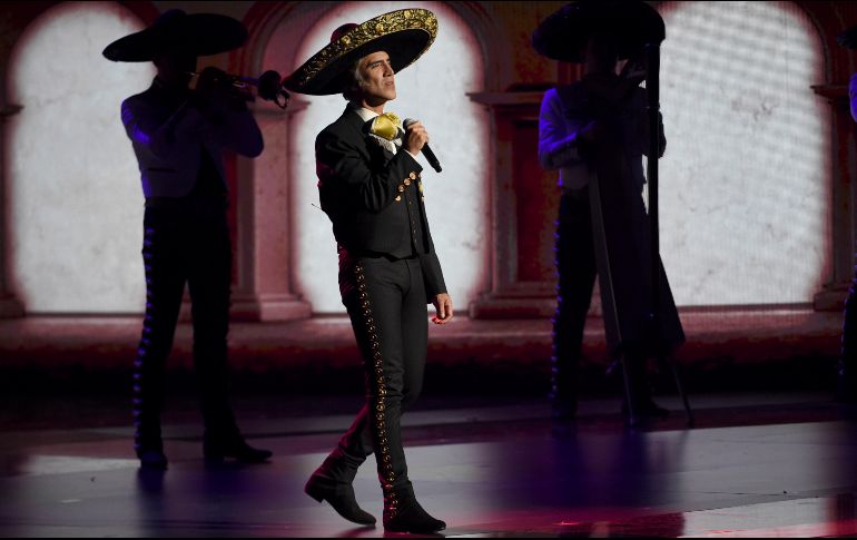 Alejandro Fernández y su hijo Alex están cantando juntos en escenarios de Estados Unidos. AP / ARCHIVO