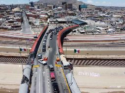 El cruce terrestre por la frontera entre México y EU se permite en los viajes por razones médicas y para asistir a clase en instituciones educativas, entre otras. SUN/ARCHIVO