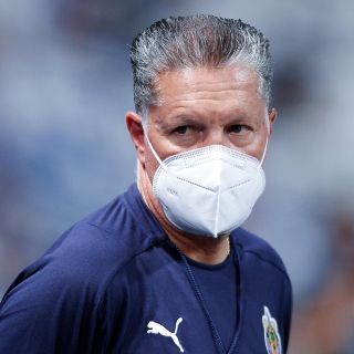 Chivas busca un entrenador joven