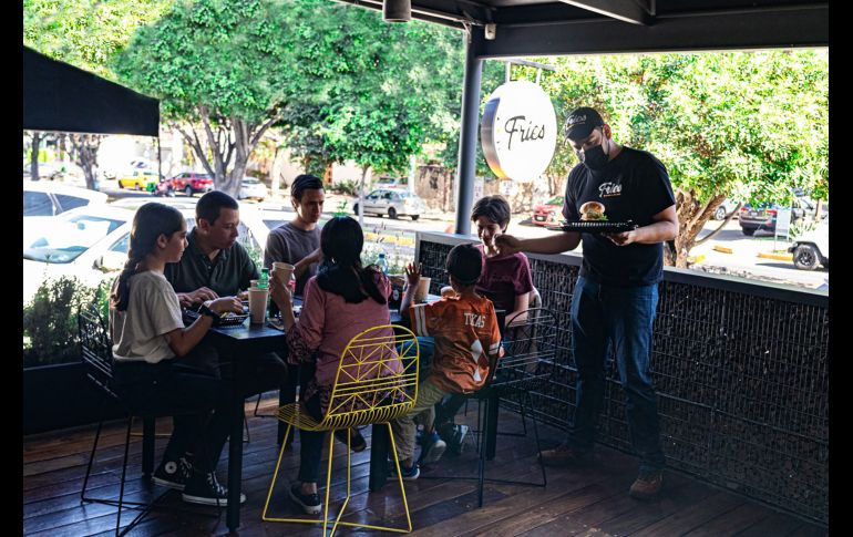 Las hamburguesas conquistan a todas las edades con su variedad / Especial: OFVC GDL