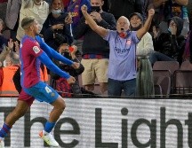 Barcelona está a cinco puntos del líder Real Madrid. AFP/L. Gene