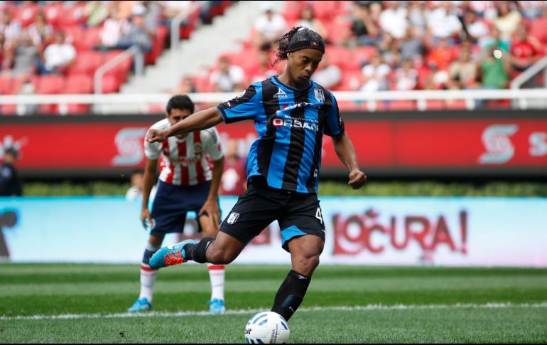 En aquel encuentro, Querétaro venció 4 goles a 1 al Guadalajara; 'Dinho' abrió el marcador. IMAGO7