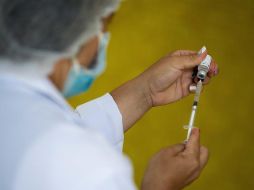 El repunte cada vez más letal ha llenado los hospitales y afectado la capacidad física y mental de los trabajadores de salud estadounidenses. EFE/R. Peña