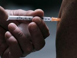 Los adolescentes serán vacunados contra el COVID-19 en el Auditorio Benito Juárez. EFE/J. Arguedas