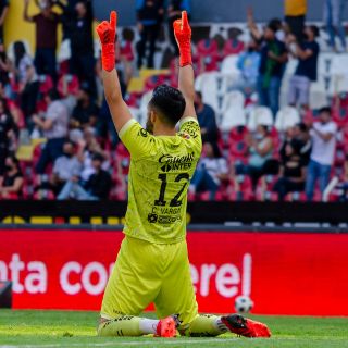 Camilo Vargas vive el mejor momento de su carrera en el Atlas