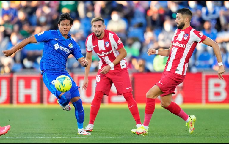 De arranque. José Juan Macías y Héctor Herrera fueron titulares con sus respectivos equipos. EFE