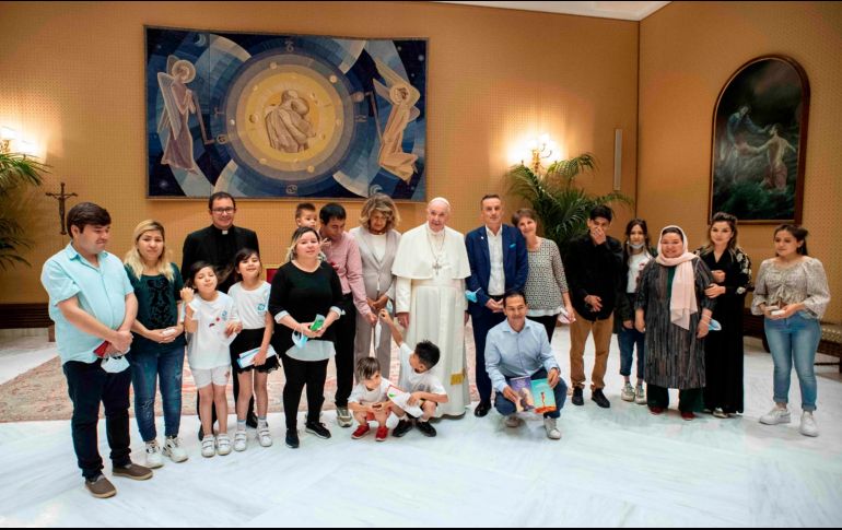 Francisco ha realizado varios llamamientos a favor de la acogida de los afganos. EFE /