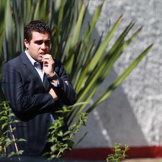 ''Es un enfermo del futbol'': César Luis Menotti, sobre el DT interino de Chivas