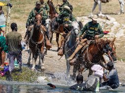 El secretario de seguridad nacional informó que a los agentes implicados se les ha apartado de labores de seguridad relacionadas con la frontera. AFP / ARCHIVO
