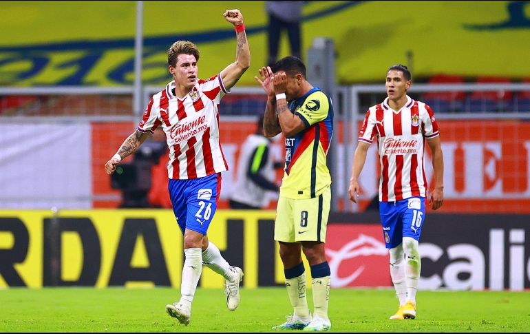 PARA NO OLVIDAR. El Guadalajara respondió al atacante azulcrema con uno de los tres goles que anotó Cristian Calderón al América en los cuartos de final del Guardianes 2020.  IMAGO7