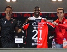 ANÍBAL CHALÁ. El defensa llega al Atlas con toda la ilusión de lograr cosas grandes, no sin antes agradecer la oportunidad que le brindó la directiva de poder llegar a la Perla Tapatía. ESPECIAL / Atlas FC