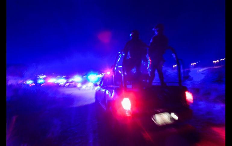 El despliegue policial esta madrugada en Ciudad Acuña fue sorpresivo. AFP/P. Pardo