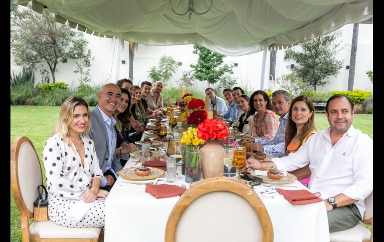 Jo Bailes visita GDL