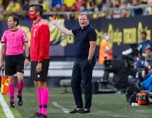 Koeman fue expulsado durante el tiempo de reposición por lanzar quejas hacia el cuarto árbitro. AP / ARCHIVO