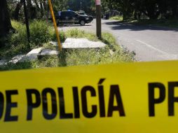 El cuerpo encobijado fue localizado en la colonia Unidad Clemente Orozco hacia el mediodía de este viernes. ESPECIAL /