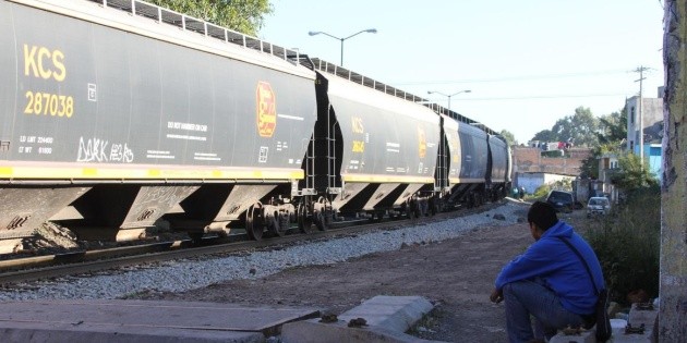 Bloqueos ferroviarios en Michoacán dejan pérdidas de 3.8 MDD: Caintra