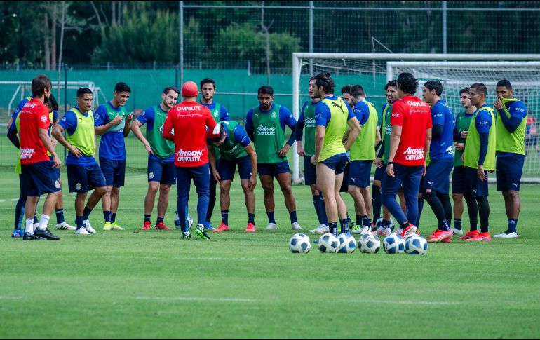 LISTOS. El Rebaño ya está en la Ciudad de México, donde mañana enfrentarán al América tras una semana de entrenamientos bajo el mando de Michel Leaño. IMAGO7