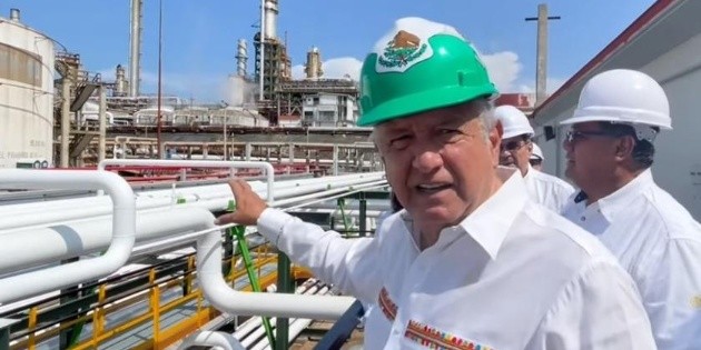 AMLO: Sin corrupci&oacute;n se lograr&aacute; autosuficiencia en gasolina