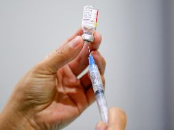 El plan es vacunar a los alumnos del primer ciclo educativo, cerca de 1.5 millones, en diciembre. AFP/ARCHIVO