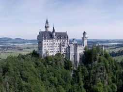 El Castillo de Neuschwanstein está ubicado en Bavaria, Alemania. ESPECIAL/Photo by Jehyun Sung on Unsplash.