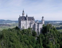El Castillo de Neuschwanstein está ubicado en Bavaria, Alemania. ESPECIAL/Photo by Jehyun Sung on Unsplash.