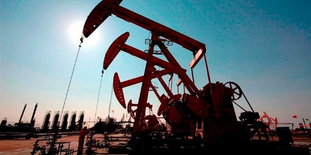Petr&oacute;leo mexicano alcanza 71.89 d&oacute;lares, nuevo m&aacute;ximo de tres a&ntilde;os