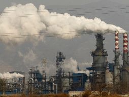 El Acuerdo de París, firmado en el 2015, propone disminuir las emisiones de gases de efecto invernadero y las de carbono negro hacia el 2030. AP/O. Zhang