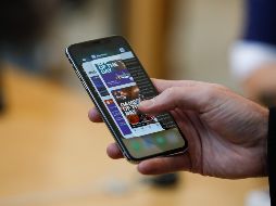Las filtraciones no oficiales sugieren que el iPhone 14 podría ser una renovación completamente diferente de lo ya visto por parte de la firma de Cupertino. AFP / ARCHIVO