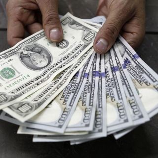 Dólar al menudeo cierra en 20.85 pesos, su precio más caro en tres meses