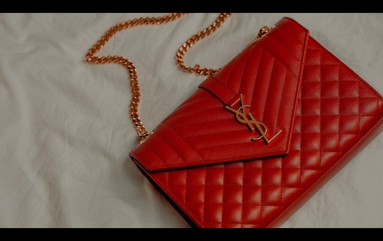 La plataforma mexicana Troquer se especializa en compra y venta de piezas de lujo de segunda mano.UNSPLASH/ LAURA CHOUETTE