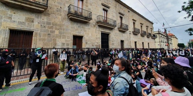 Aborto: Protestan en Guadalajara para apoyar la despenalizaci&oacute;n