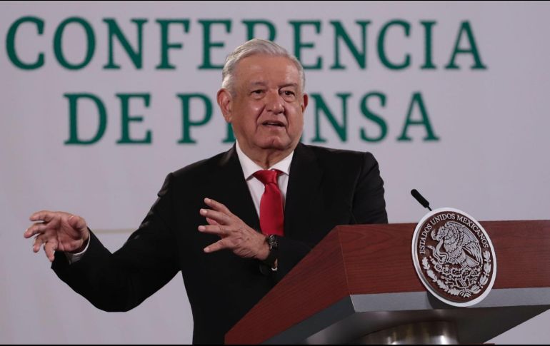 AMLO indicó que el lunes en el puerto de Veracruz encabezará la ceremonia por el bicentenario de la creación de la Armada de México. SUN / B. Fregoso