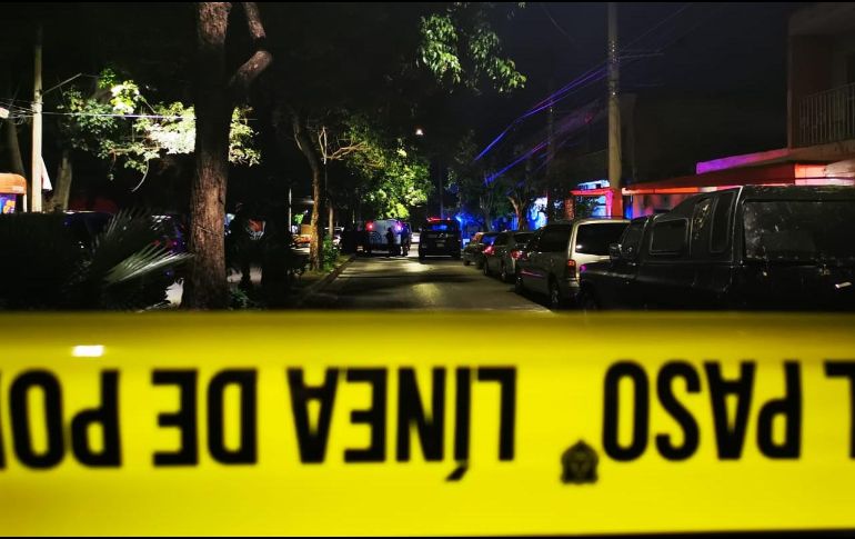 El cuerpo fue localizado en los cruces de las calles Presa Osorio y Presa Cuarenta, de la citada colonia. ESPECIAL /