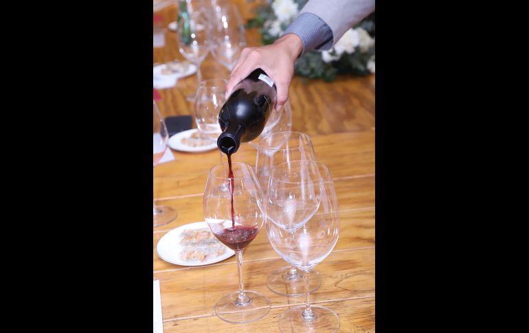 Degustación de vinos GENTE BIEN JALISCO/CLAUDIO JIMENO