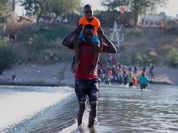 Mayorkas insistió en que los funcionarios del servicio de Inmigración y Aduanas no deberían tratar de arrestar a campesinos, ancianos y otros grupos vulnerables. EFE/M. Sierra