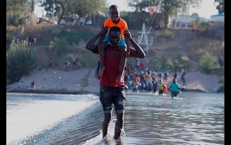 Mayorkas insistió en que los funcionarios del servicio de Inmigración y Aduanas no deberían tratar de arrestar a campesinos, ancianos y otros grupos vulnerables. EFE/M. Sierra