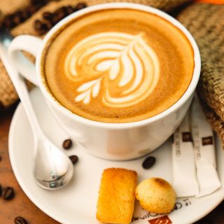 ¡Llegó la hora del café! Prepara un capuccino en casa