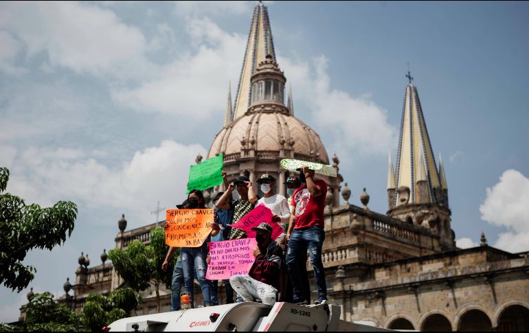 El Sindicato de Pepenadores y empleados de Caabsa se manifestaron desde en Tonalá y Guadalajara. Lograron “revivir” un mes más a Los Laureles. EL INFORMADOR/G. Gallo