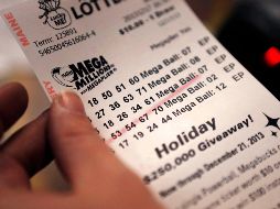 Fitton compró los boletos en un comercio de Boca Ratón y reclamó su premio seis días después de haber ganado la lotería, que supondrá además a la tienda una comisión de 10 mil dólares por vender los números ganadores. AP / ARCHIVO