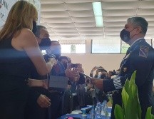 Quien recibió la medalla este sábado fue el comandante de la base aérea militar V general David Mascareña Gutiérrez, en representación de Luis Cresencio Sandoval, secretario de la Defensa Nacional. EL INFORMADOR / Y. Mora