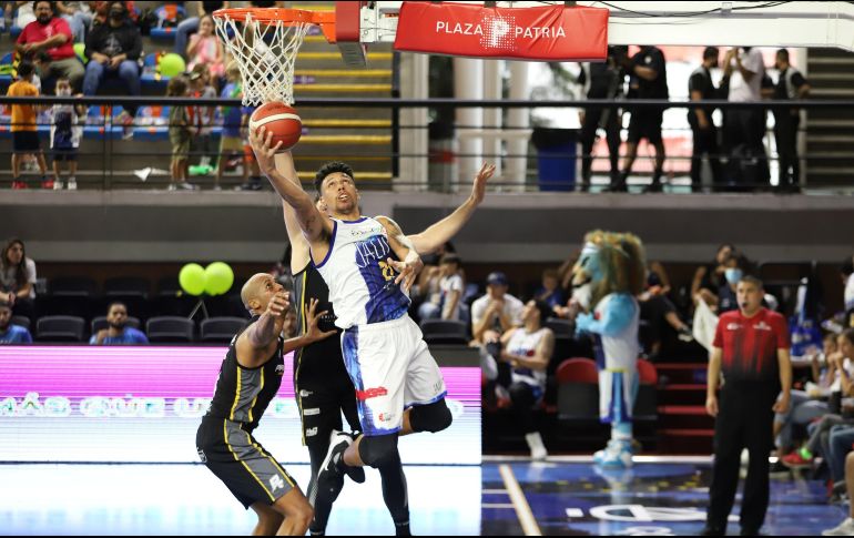 Loveridge fue el jugador más destacado de Jalisco en este compromiso, pues lideró la ofensiva del equipo con 25 puntos, y además colaboró con dos asistencias y cinco rebotes. TWITTER/@AstrosJalisco