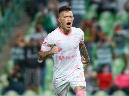 EL DEL TRIUNFO. Brian Lozano, desde el manchón penal. con disparo potente raso, engañó al arquero del Mazatlán. IMAGO7