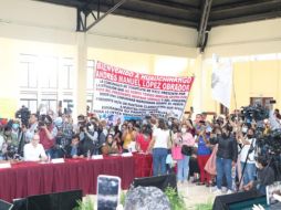 AMLO señaló que había inconformidad de organizaciones sociales como Antorcha Campesina a quien acusó de estar acostumbrada a que se le entregaran apoyos a ellos. SUN / O. Contreras