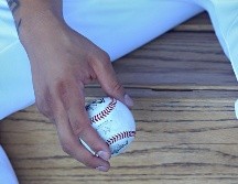 Pese a que muchos deportistas cubanos suelen abandonar sus concentraciones, cuando viajan a otros países, esta es la primera vez en por lo menos 20 años que casi la mitad de un conjunto abandona un torneo. IMAGO7