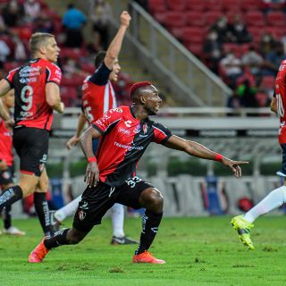 ¡Le contestaron! Quiñones y Angulo tachan de llorón a Alexis Vega